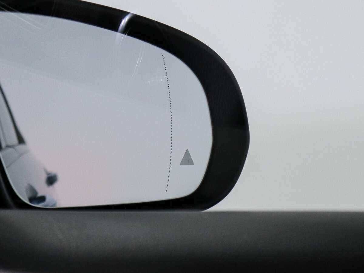 Mercedes-Benz GLC Coupe 300, 2019 Фото №18