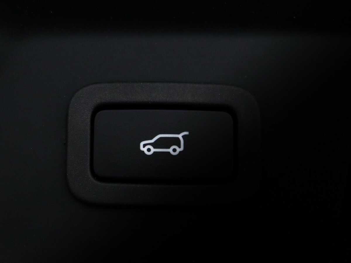 Land Rover Range Rover Velar, 2018 Фото №18