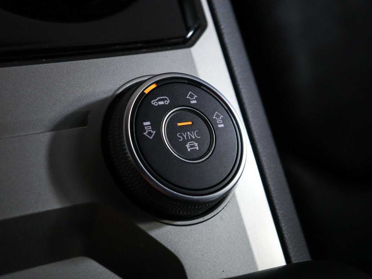 Volkswagen Touareg, 2021 Фото №26