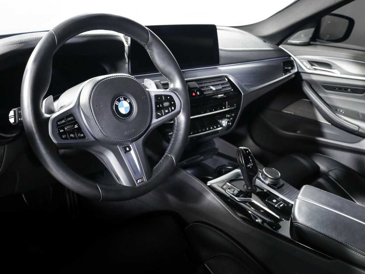 BMW 5 серии 530d xDrive, 2020 Фото №11