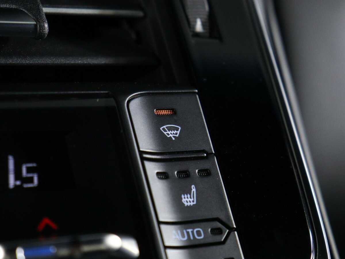 Toyota Land Cruiser, 2022 Фото №32