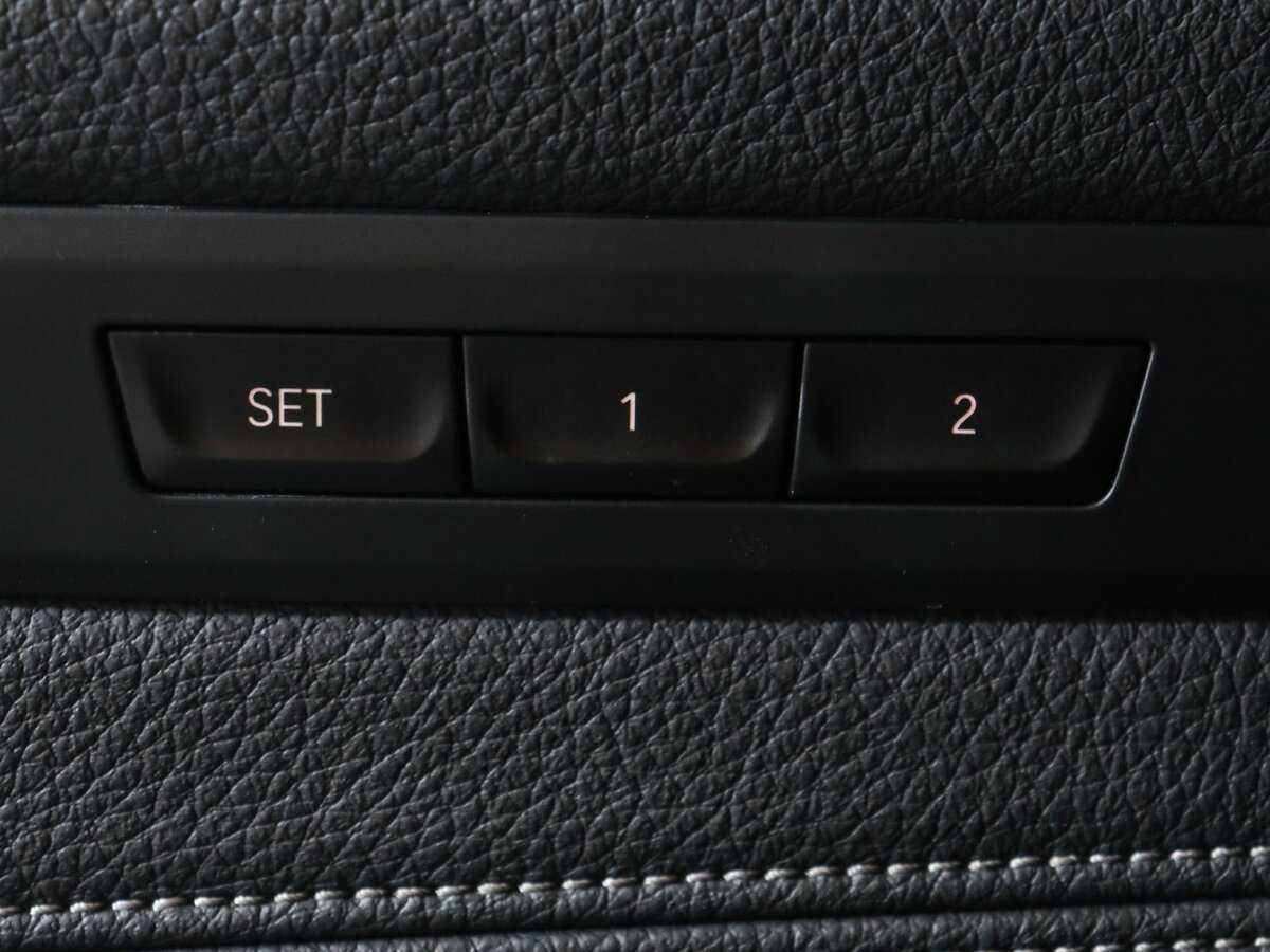 BMW 5 серии 530i xDrive, 2021 Фото №12