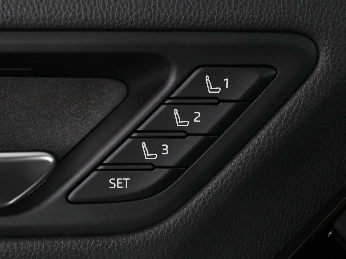 Toyota Land Cruiser, 2021 Фото №18