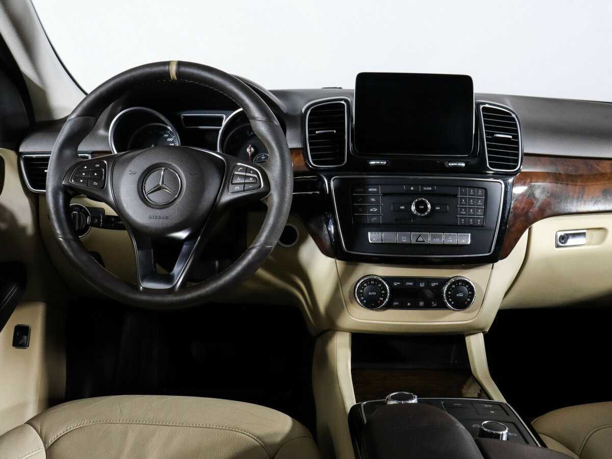 Mercedes-Benz GLE 500, 2016 Фото №11