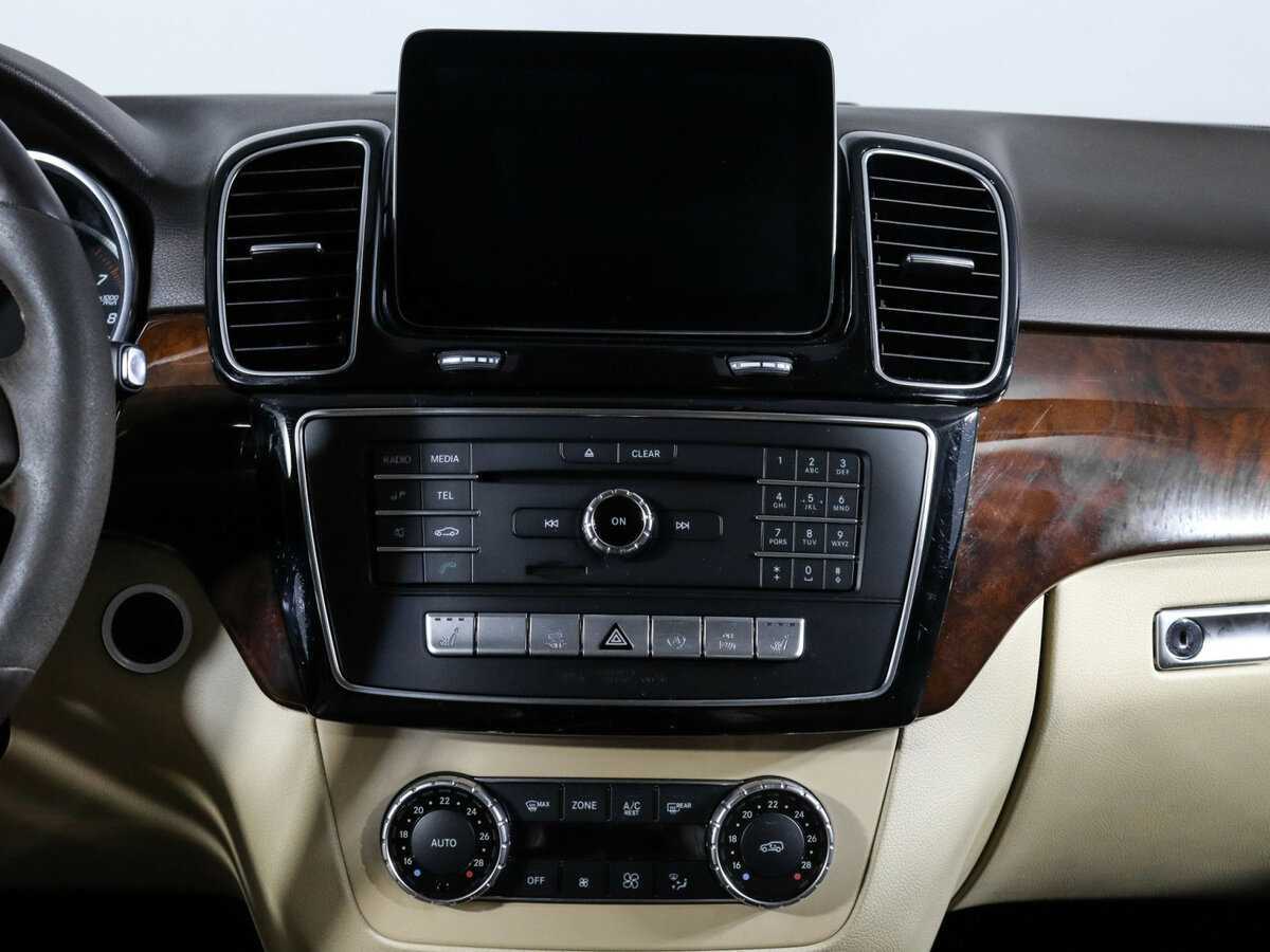 Mercedes-Benz GLE 500, 2016 Фото №12