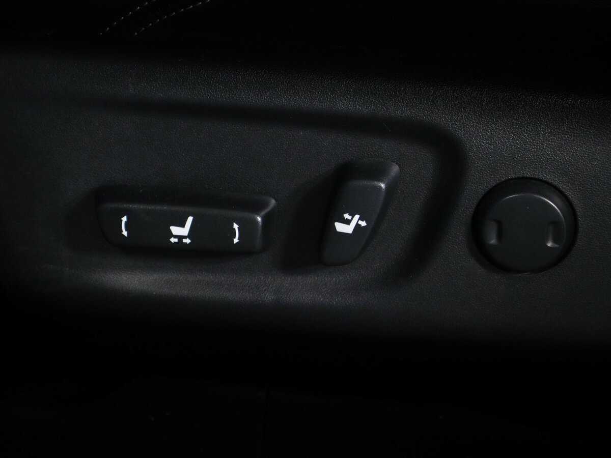 Toyota Land Cruiser Prado, 2018 Фото №15