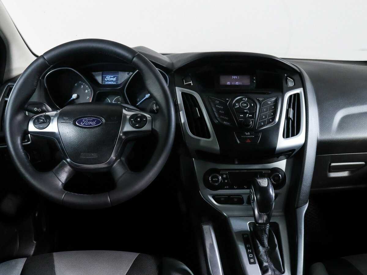 Ford Focus, 2011 Фото №11