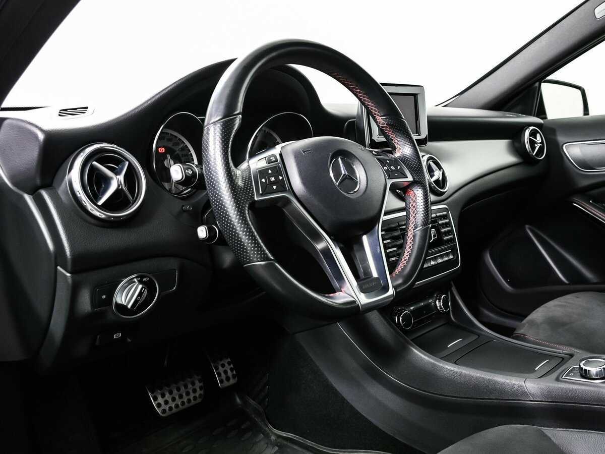 Mercedes-Benz GLA 200, 2015 Фото №12