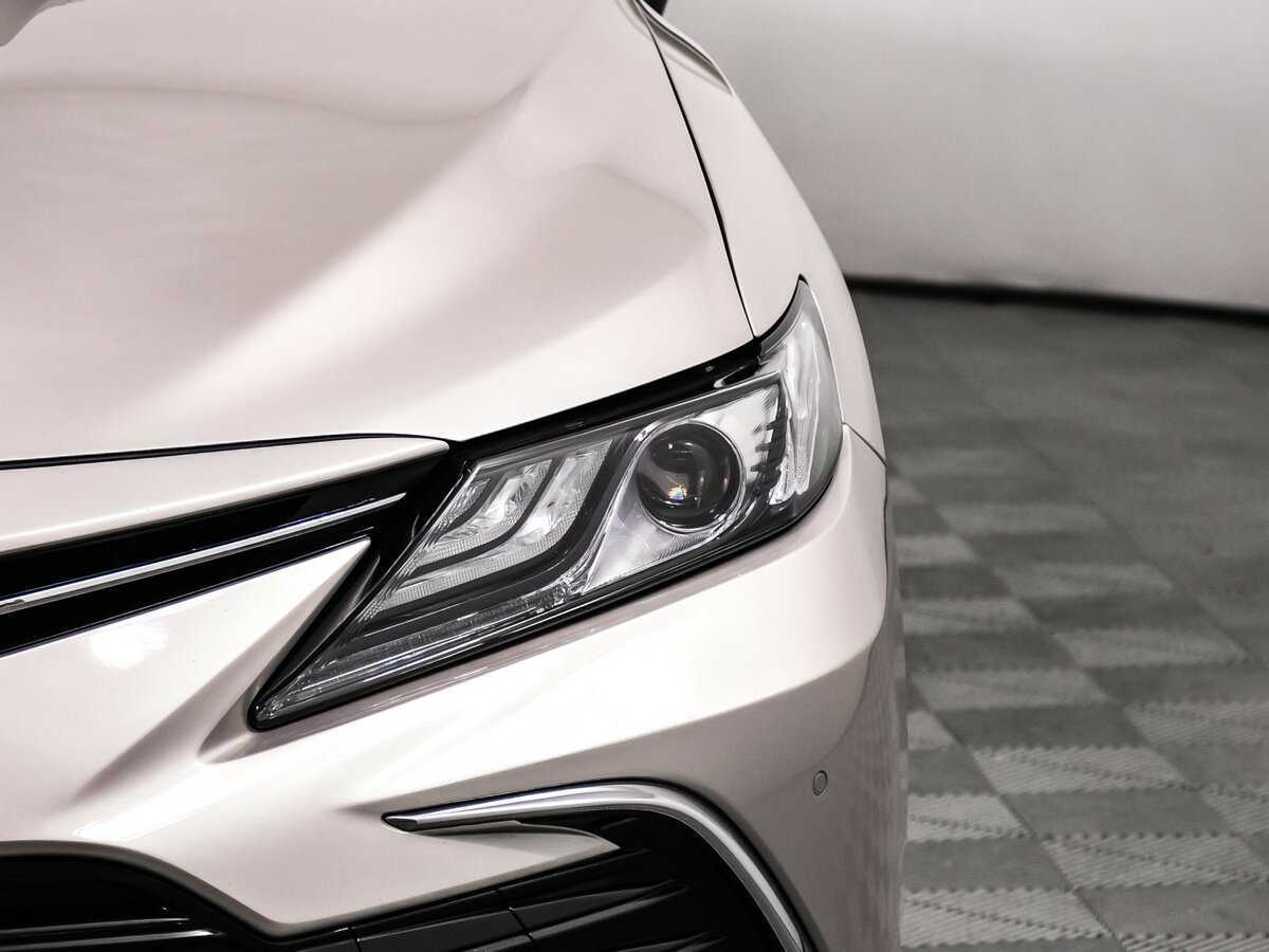 Toyota Camry, 2023 Фото №15