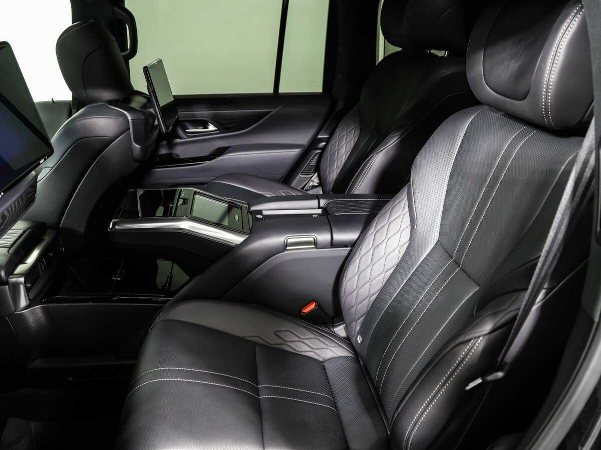 Lexus LX 600, 2023 Фото №13