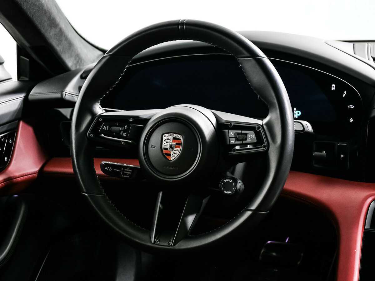 Porsche Taycan Turbo, 2020 Фото №12