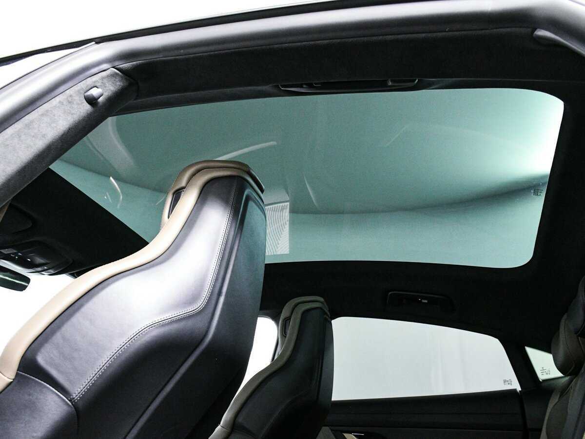 Porsche Taycan Turbo S, 2021 Фото №20