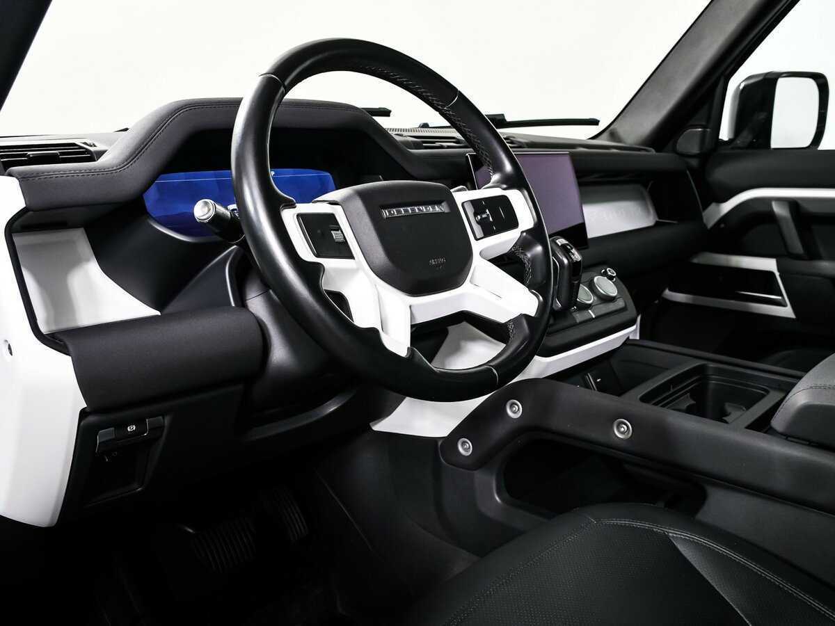 Land Rover Defender 110, 2021 Фото №12