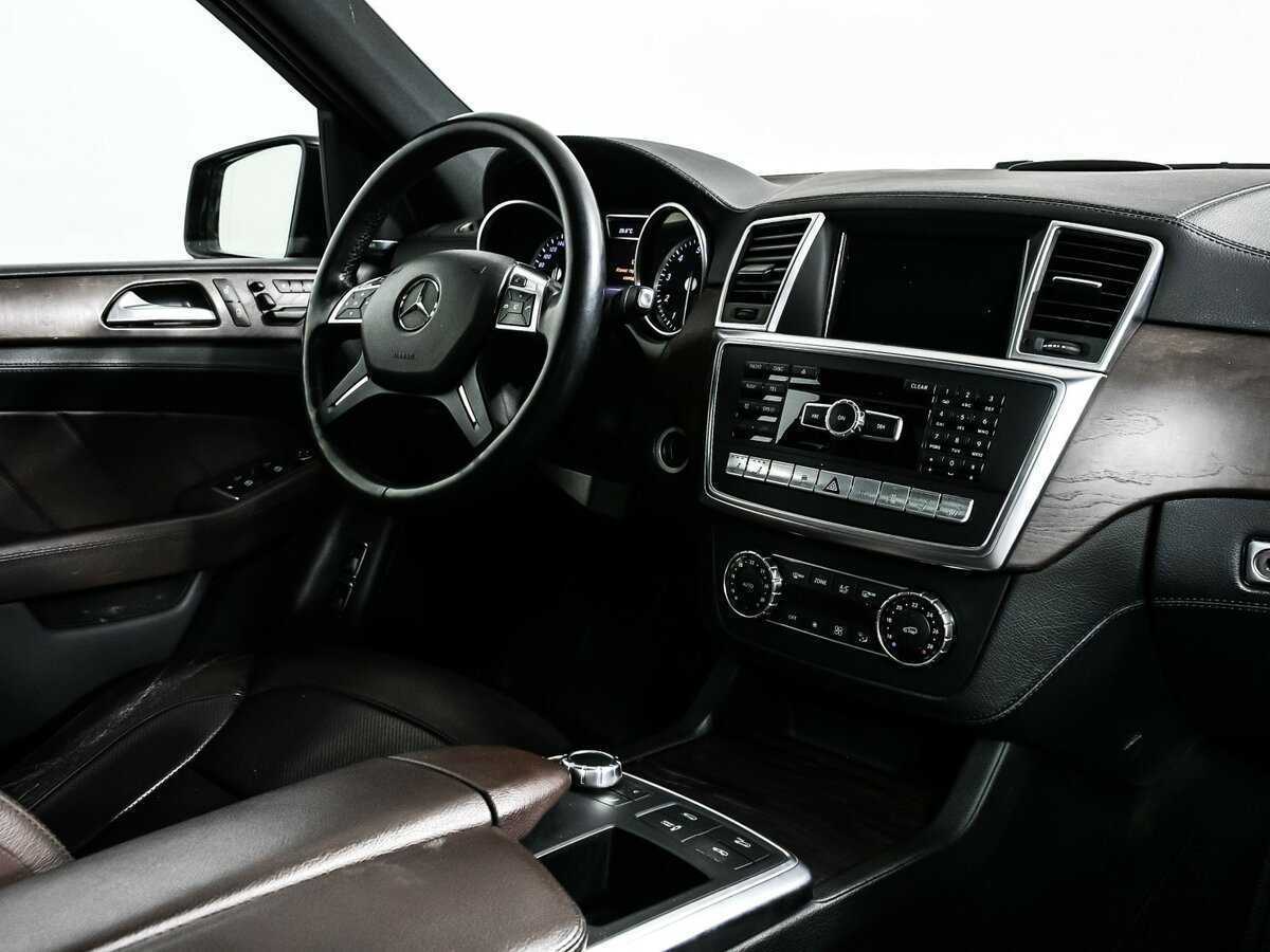 Mercedes-Benz GL-Класс 400, 2014 Фото №9