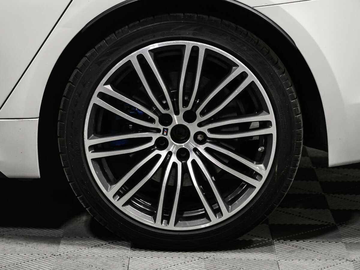 BMW 5 серии 530d xDrive, 2018 Фото №15