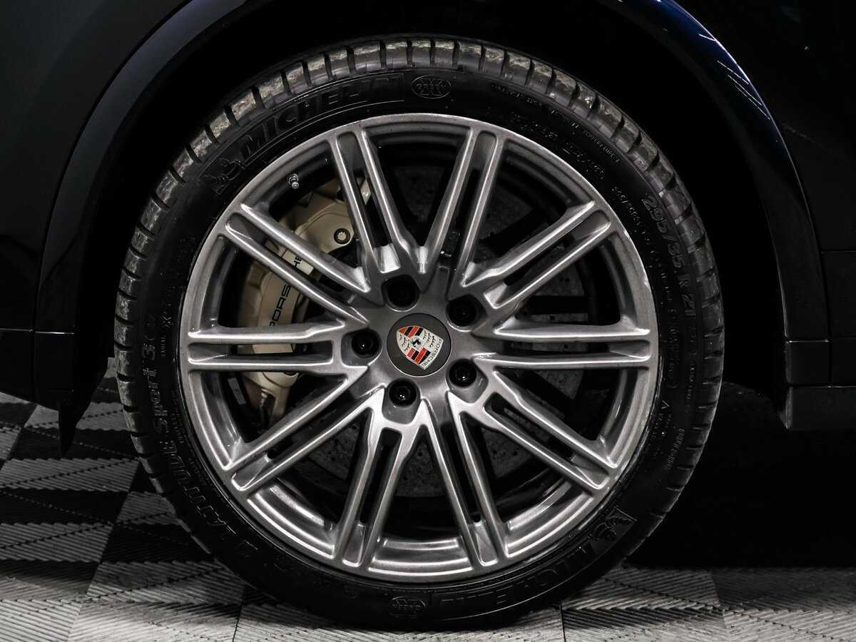 Porsche Cayenne Turbo, 2015 Фото №18