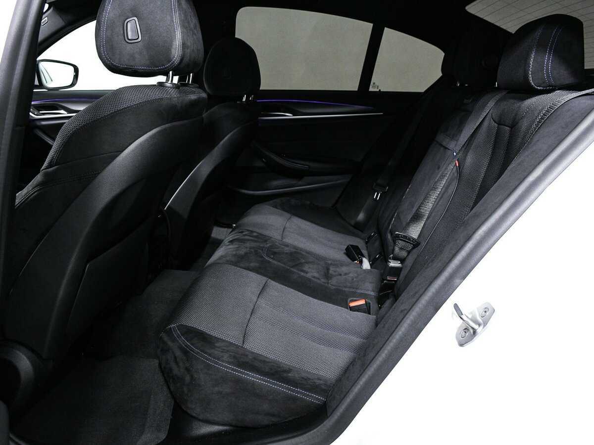 BMW 5 серии 520d xDrive, 2020 Фото №12