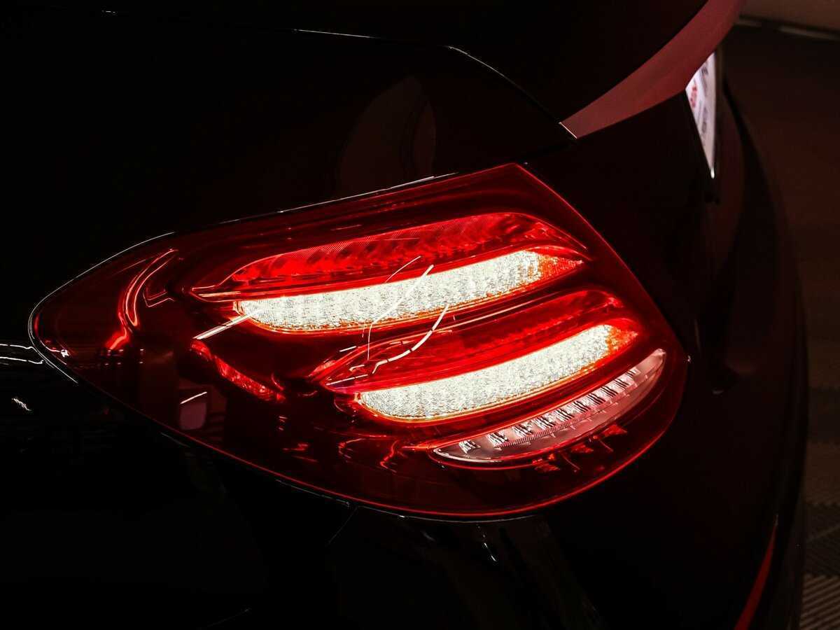 Mercedes-Benz E-Класс 220 d, 2020 Фото №18