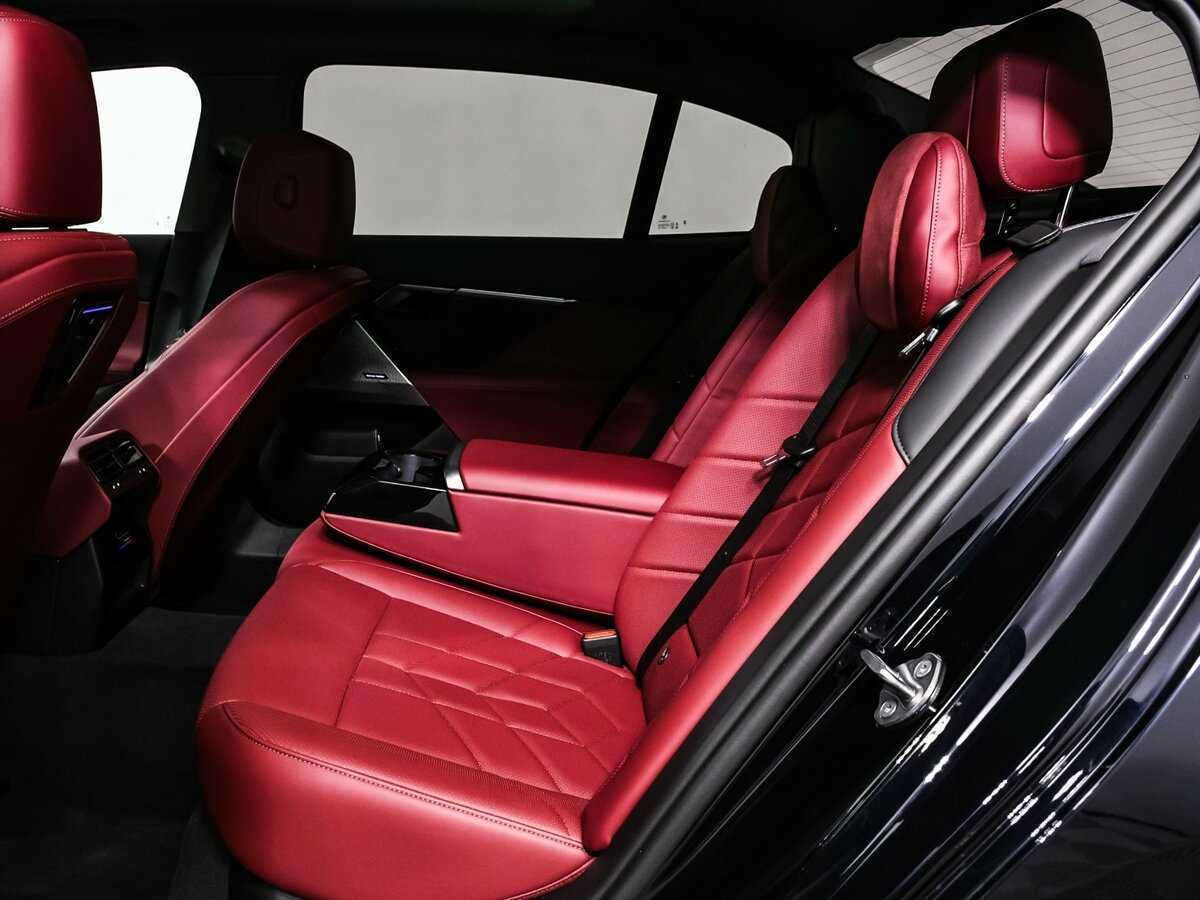 BMW 5 серии Long 525Li, 2024 Фото №13