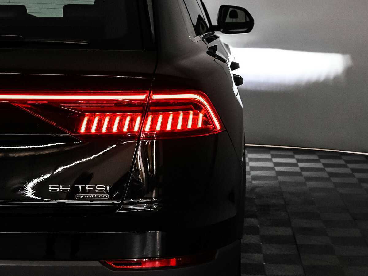 Audi Q8 55 TFSI, 2022 Фото №15