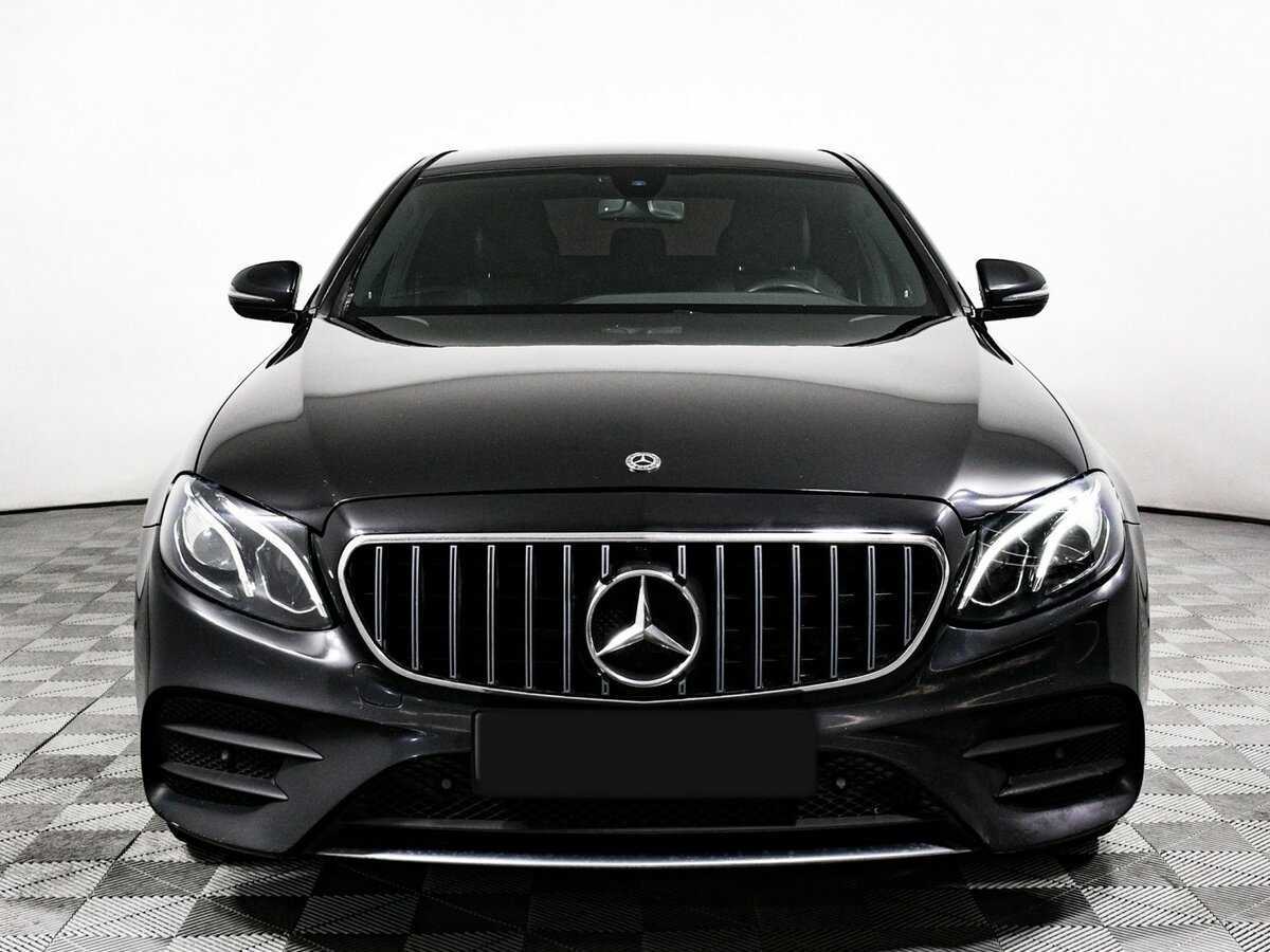 Mercedes-Benz E-Класс 300, 2019 Фото №2