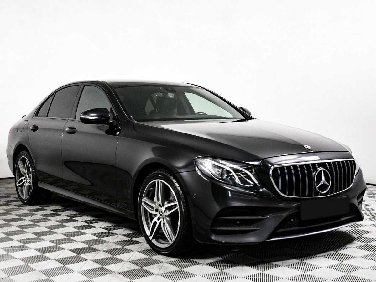 Mercedes-Benz E-Класс 300, 2019 Фото №3