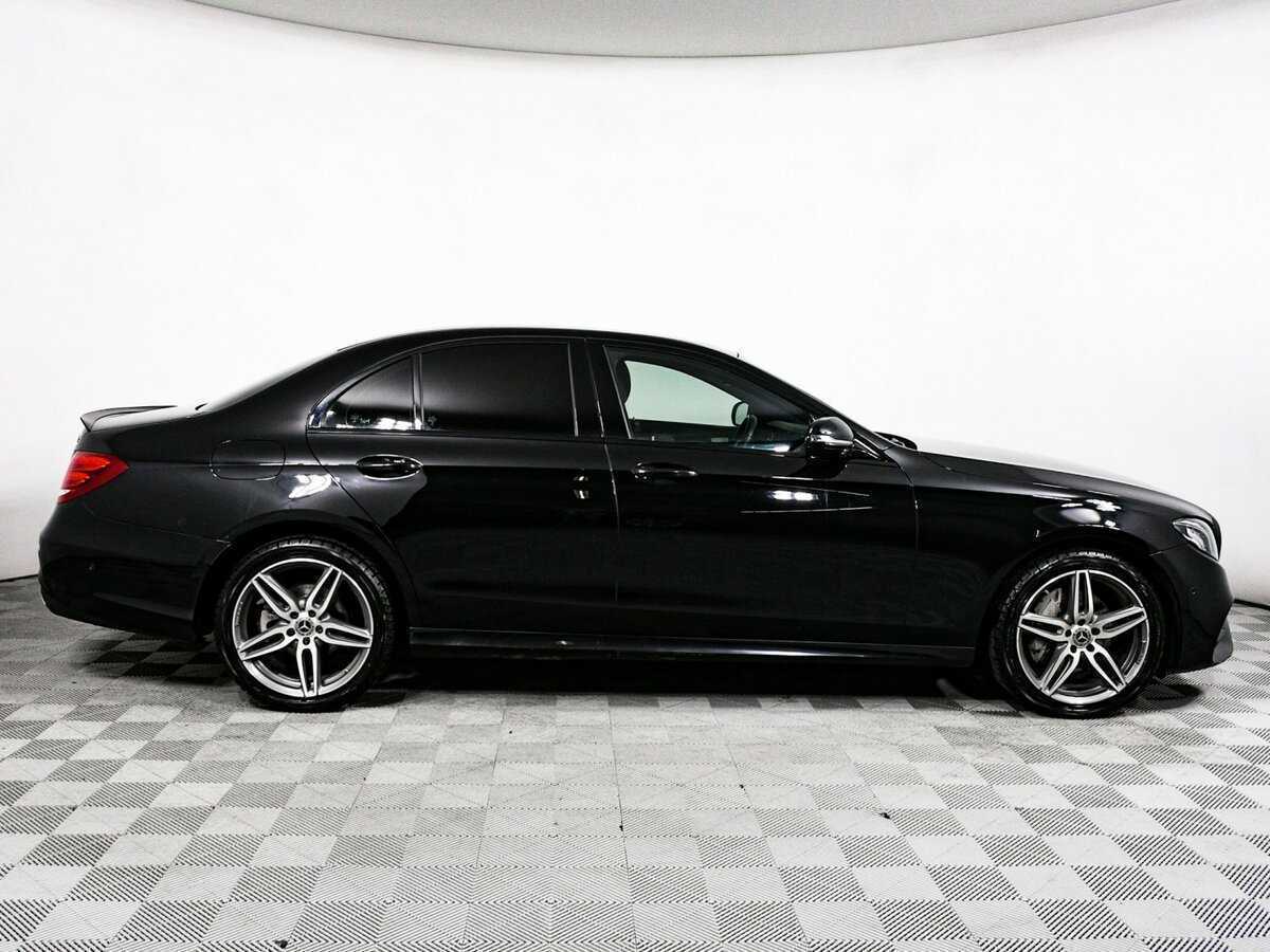 Mercedes-Benz E-Класс 300, 2019 Фото №4