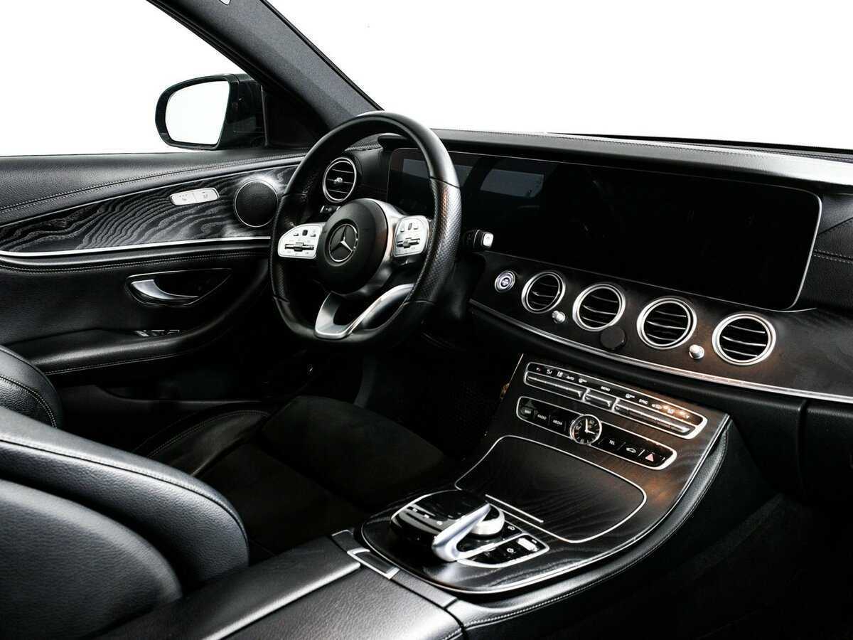 Mercedes-Benz E-Класс 300, 2019 Фото №9