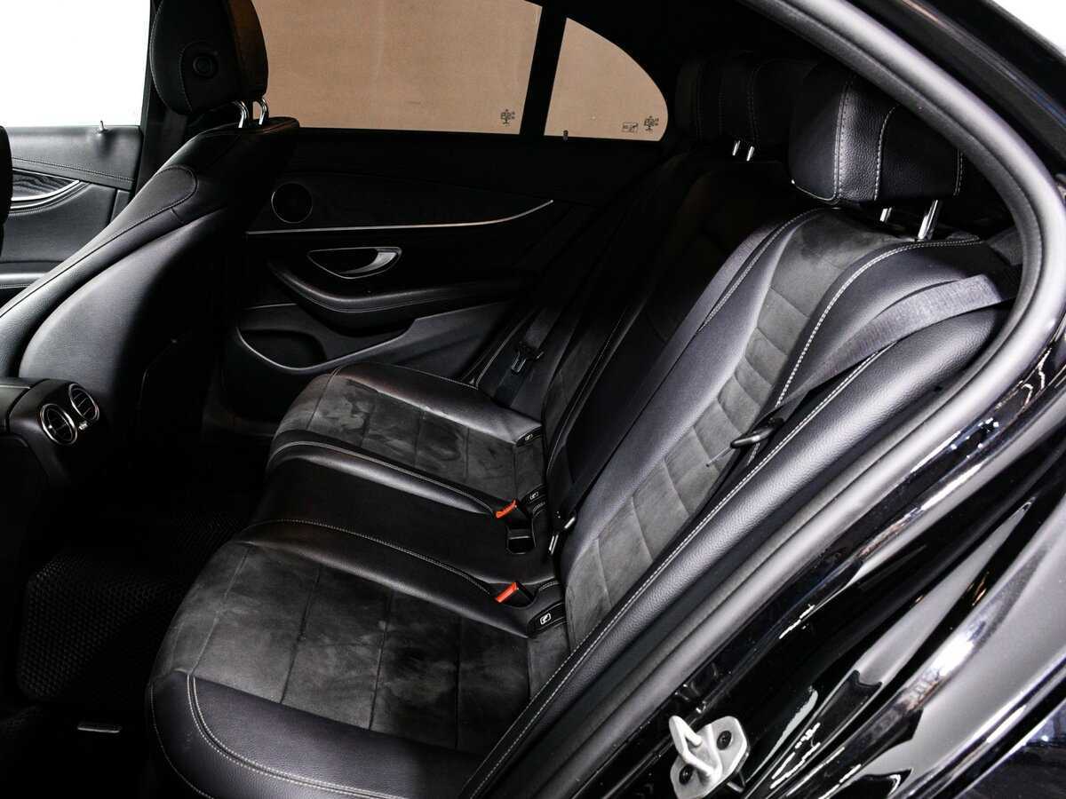 Mercedes-Benz E-Класс 300, 2019 Фото №13