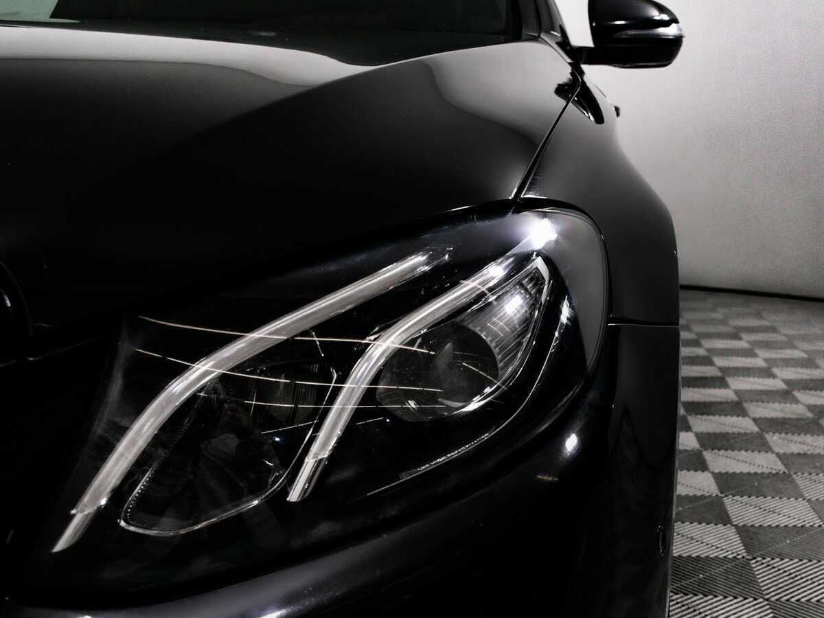 Mercedes-Benz E-Класс 300, 2019 Фото №15