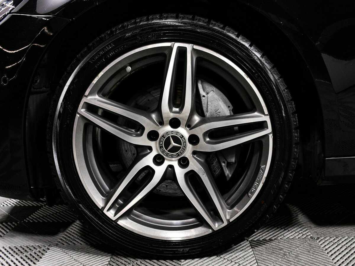 Mercedes-Benz E-Класс 300, 2019 Фото №16