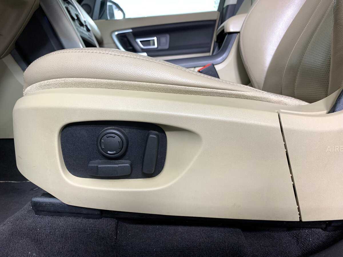 Land Rover Discovery Sport, 2016 Фото №17