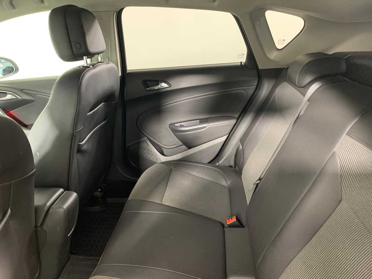 Opel Astra, 2012 Фото №19