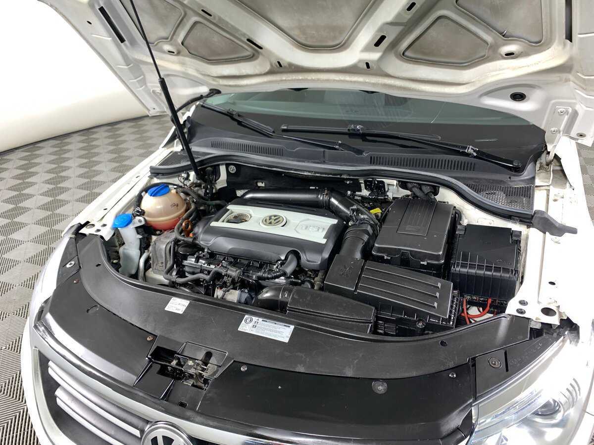 Volkswagen Passat CC, 2011 Фото №11