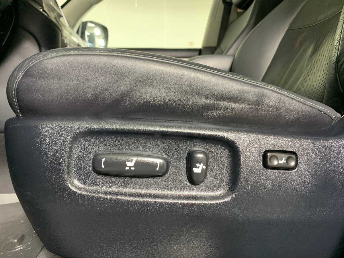 Toyota Land Cruiser, 2018 Фото №17