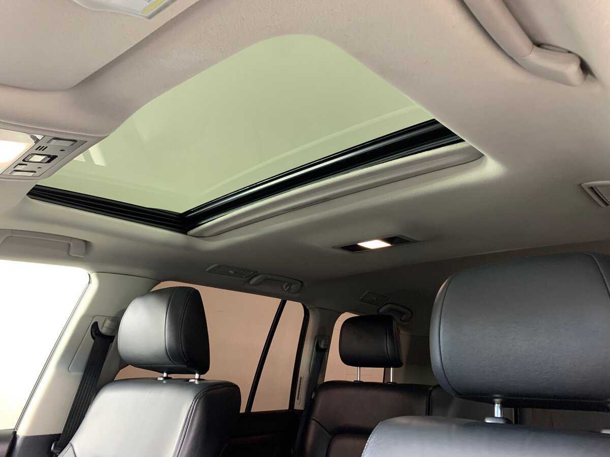 Toyota Land Cruiser, 2018 Фото №19