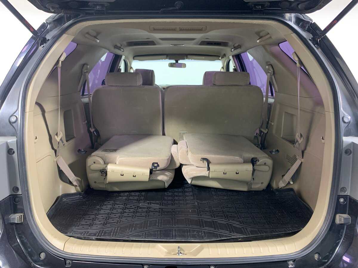 Toyota Fortuner, 2011 Фото №17