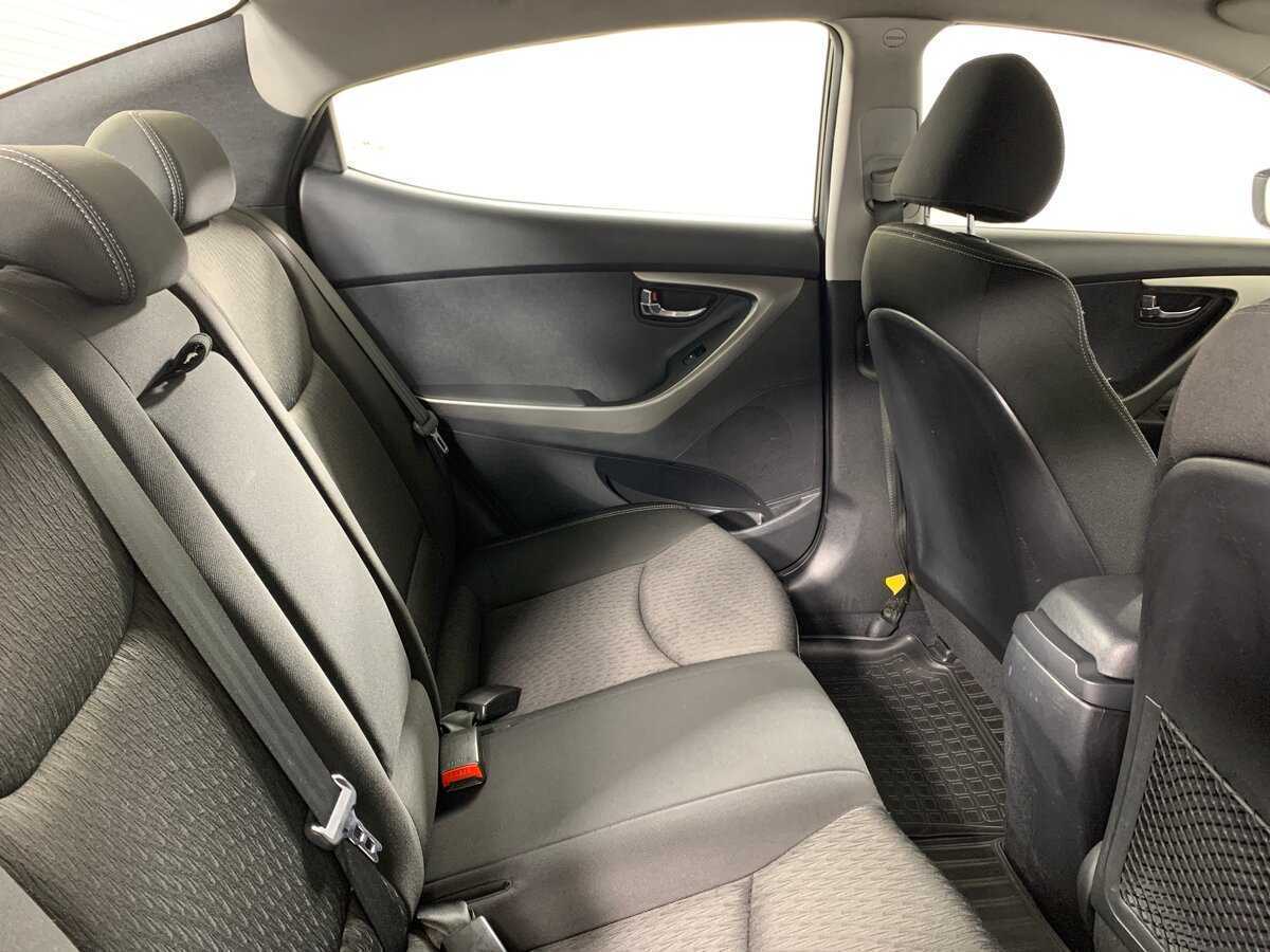 Hyundai Elantra, 2012 Фото №18