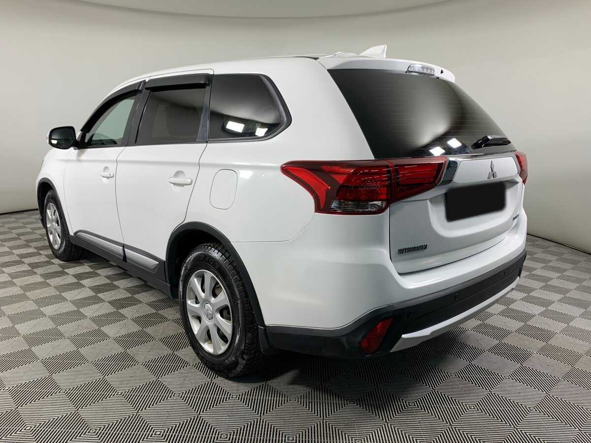 Mitsubishi Outlander, 2017 - 275 602 км. | Фото №7
