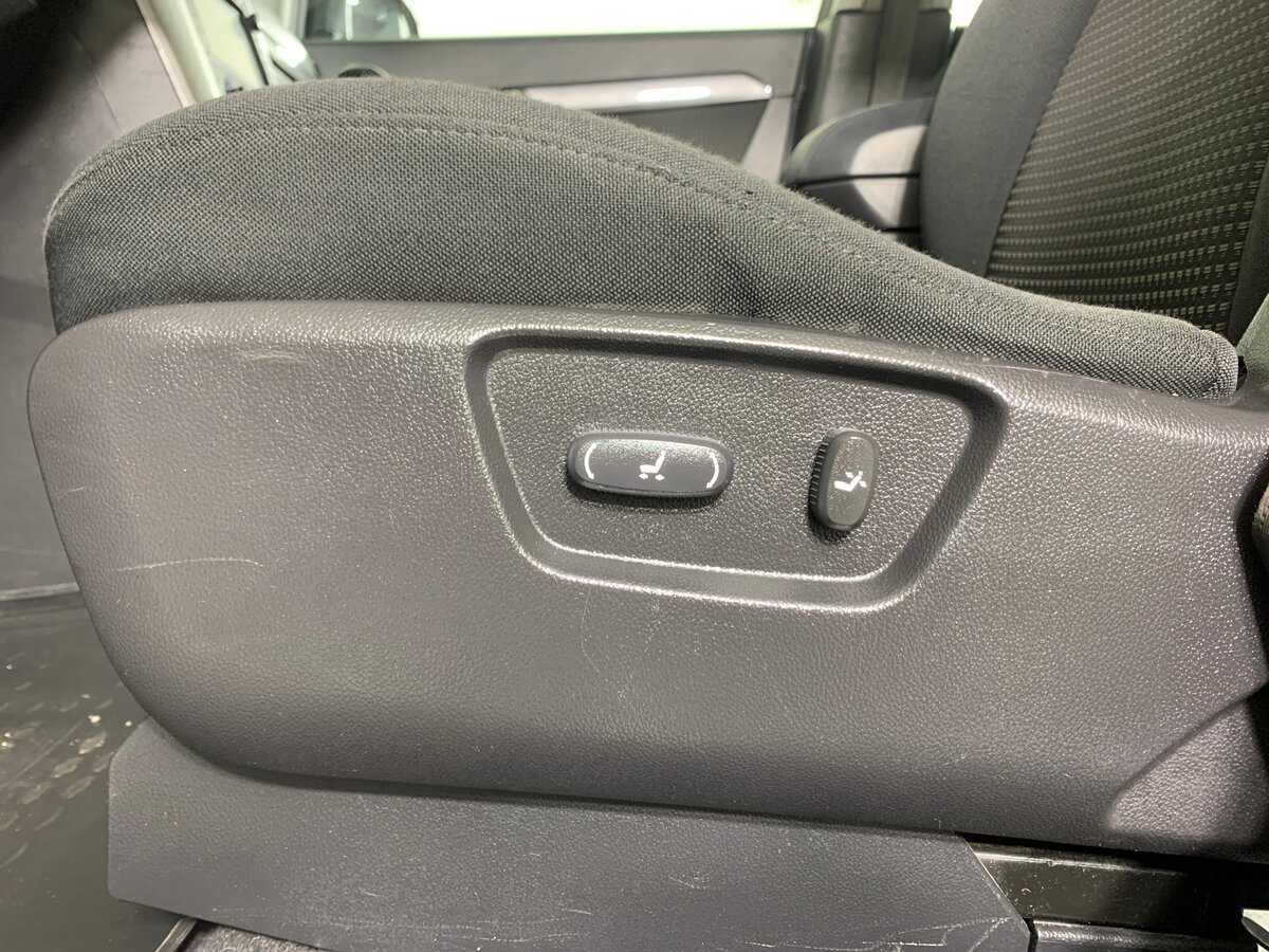 Chevrolet Captiva, 2010 Фото №17