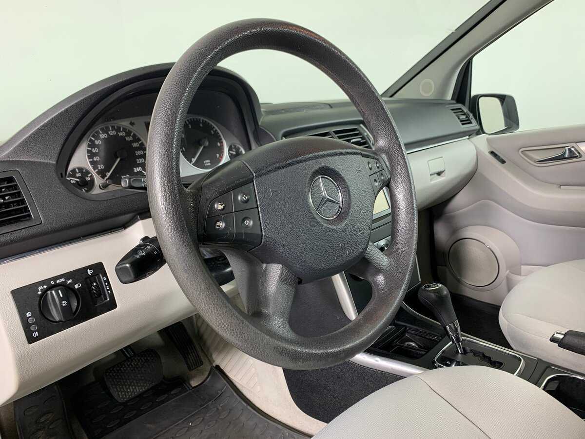 Mercedes-Benz B-Класс 180, 2011 Фото №11