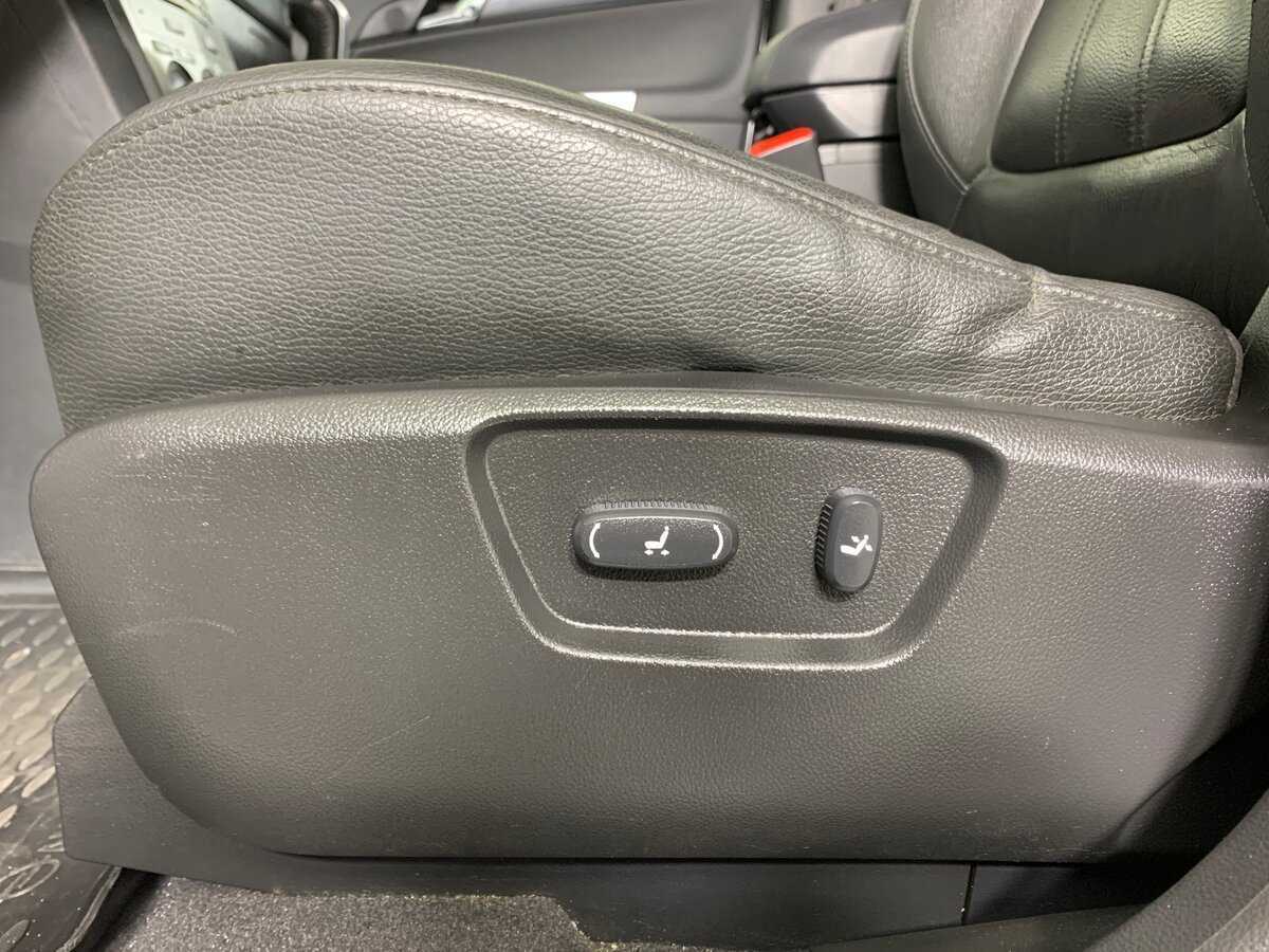 Opel Antara, 2011 Фото №17