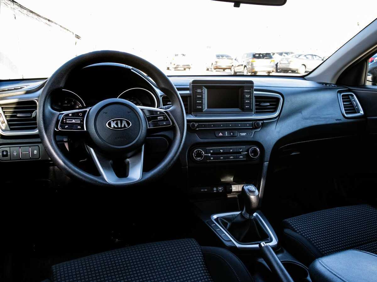 Kia Ceed, 2019 Фото №9