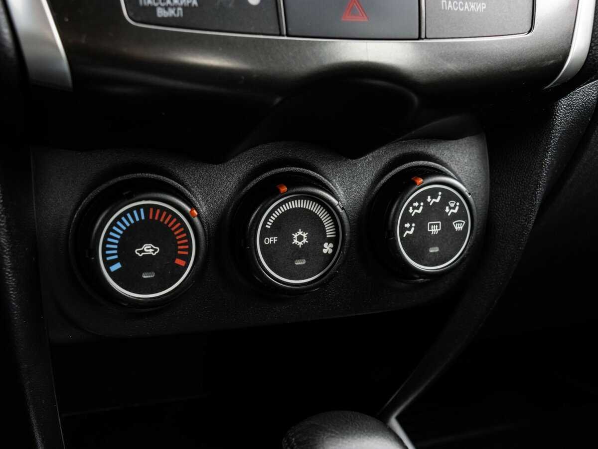 Mitsubishi ASX, 2012 Фото №11