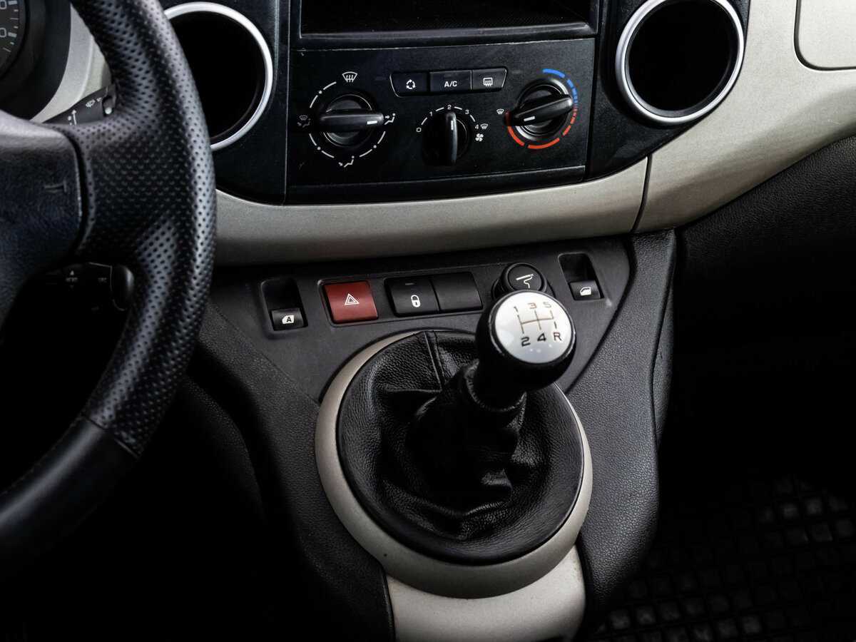 Peugeot Partner, 2012 Фото №10