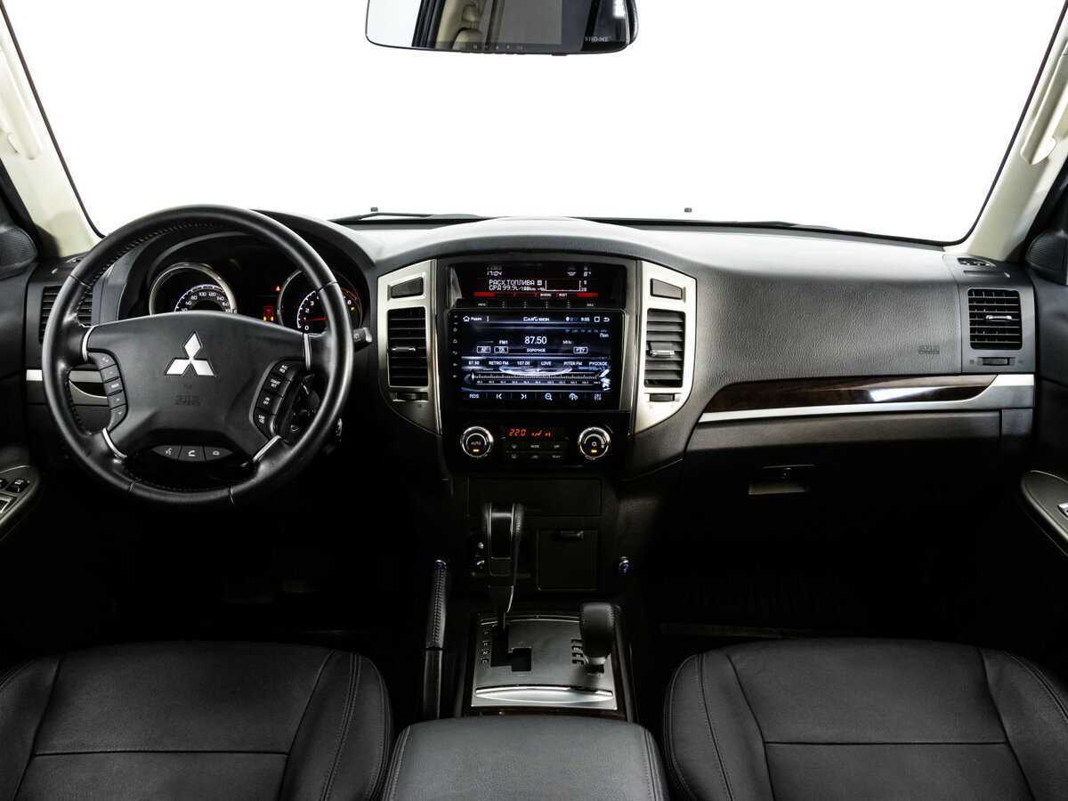 Mitsubishi Pajero, 2021 Фото №7