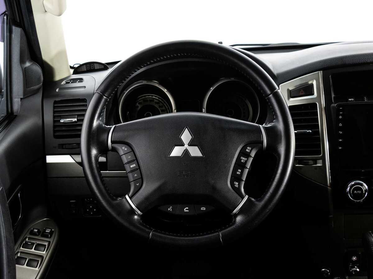 Mitsubishi Pajero, 2021 Фото №9