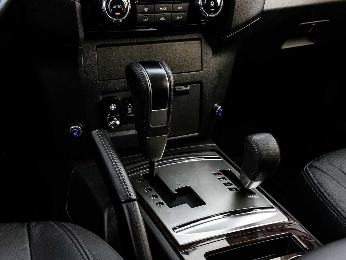 Mitsubishi Pajero, 2021 Фото №10