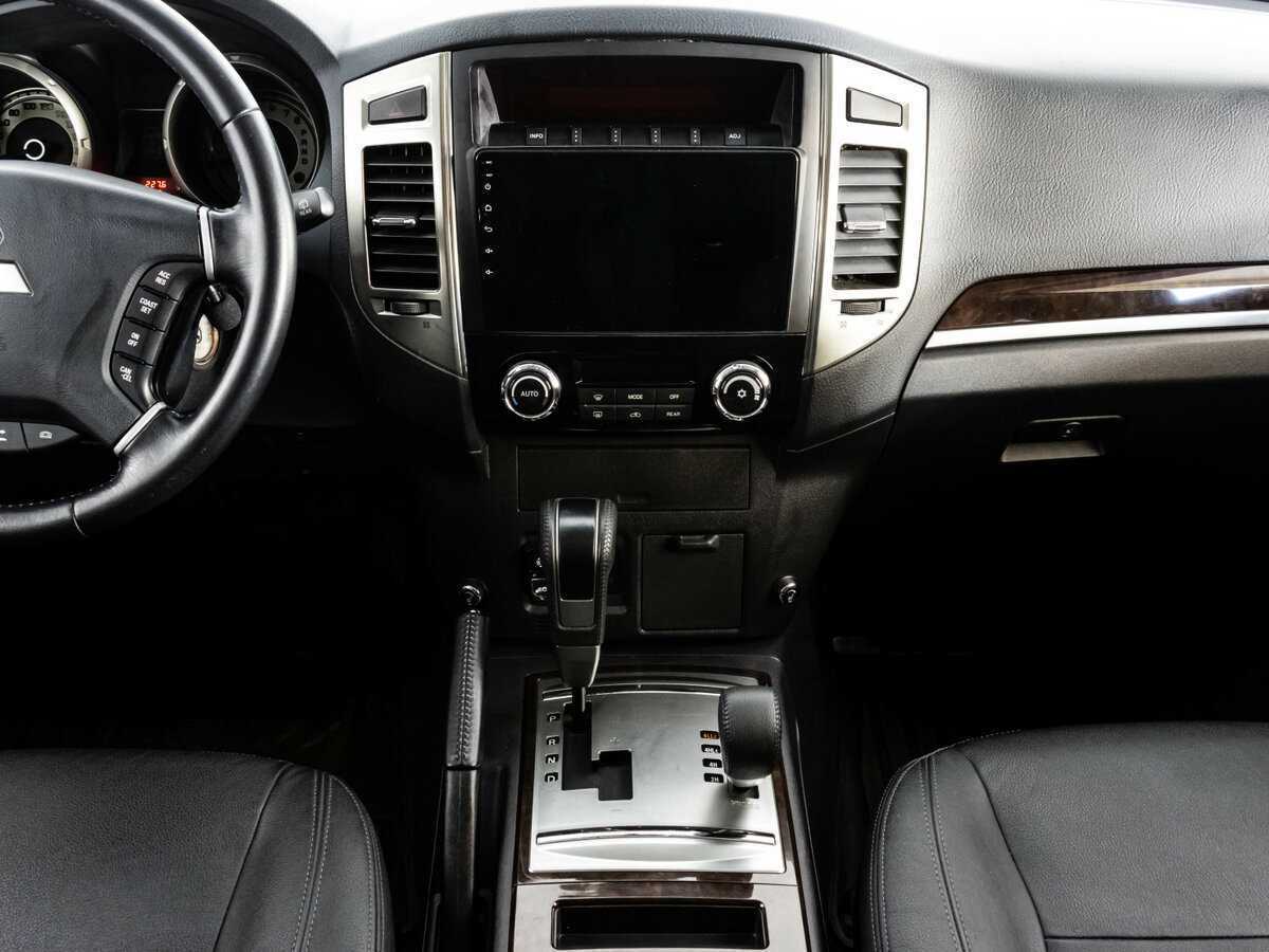 Mitsubishi Pajero, 2021 Фото №11