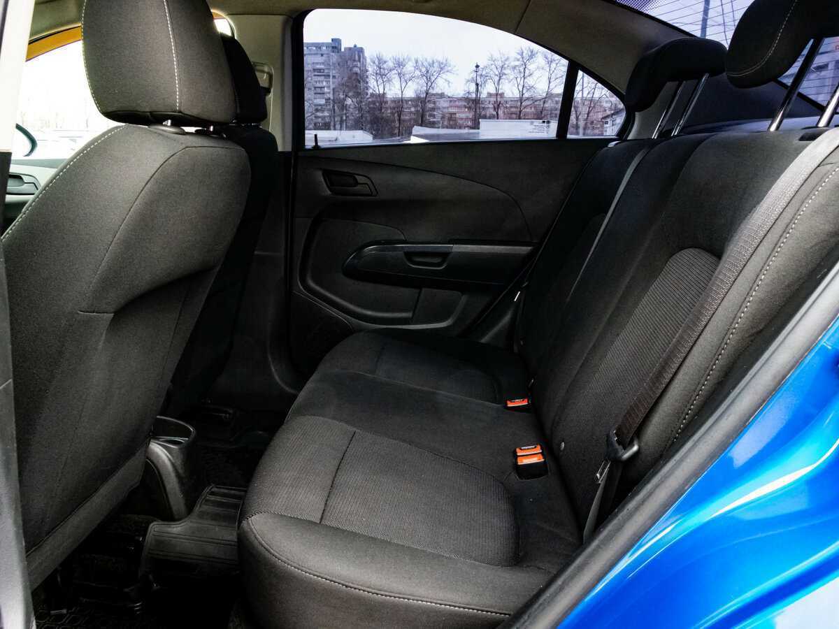 Chevrolet Aveo, 2013 Фото №11